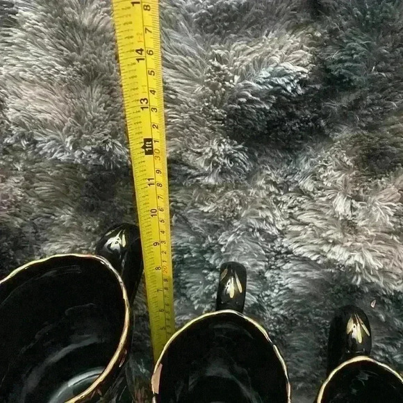 3 Black Glazed Pottery antique style water jugs - Picture 14 of 15